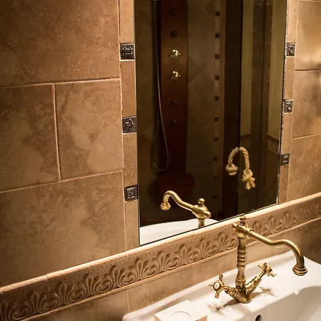 La Carreteria Hotel Camanas